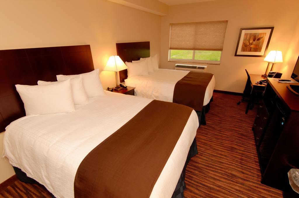Cobblestone Inn & Suites - Denison | Oak Ridge Bilik gambar