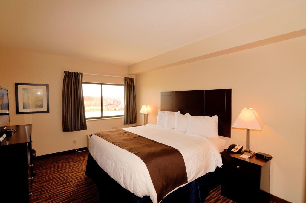 Cobblestone Inn & Suites - Denison | Oak Ridge Bilik gambar