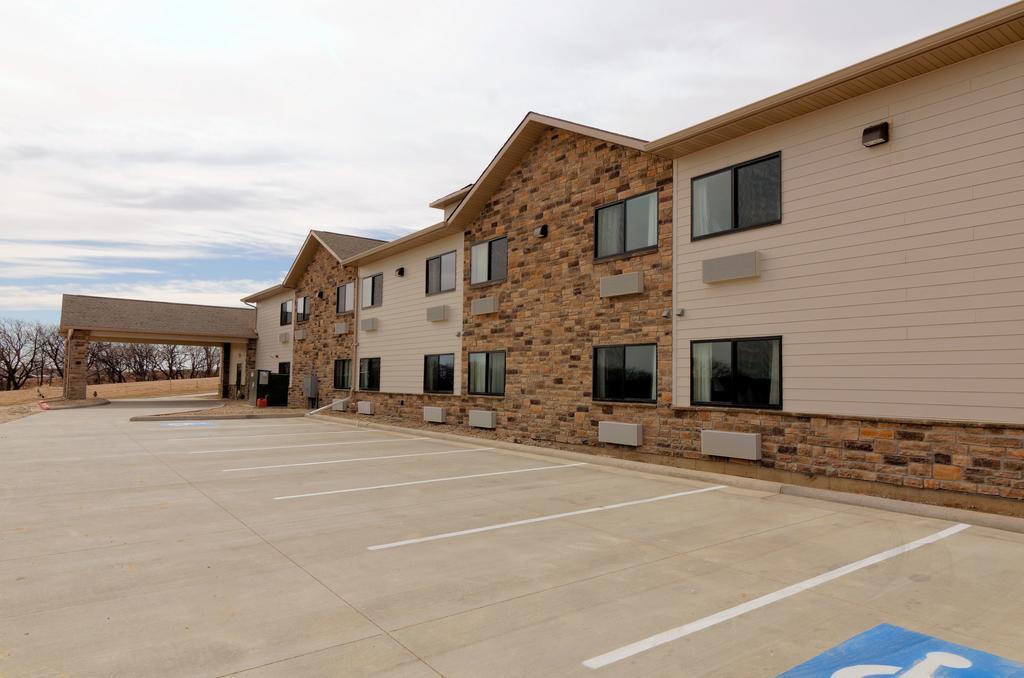 Cobblestone Inn & Suites - Denison | Oak Ridge Luaran gambar
