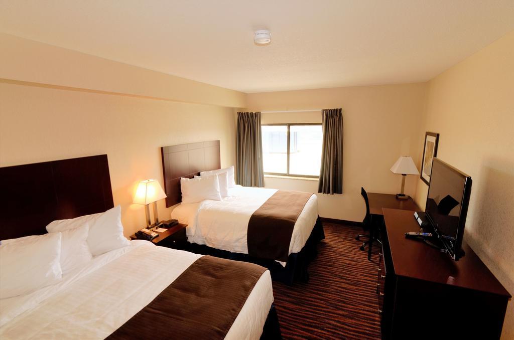 Cobblestone Inn & Suites - Denison | Oak Ridge Luaran gambar