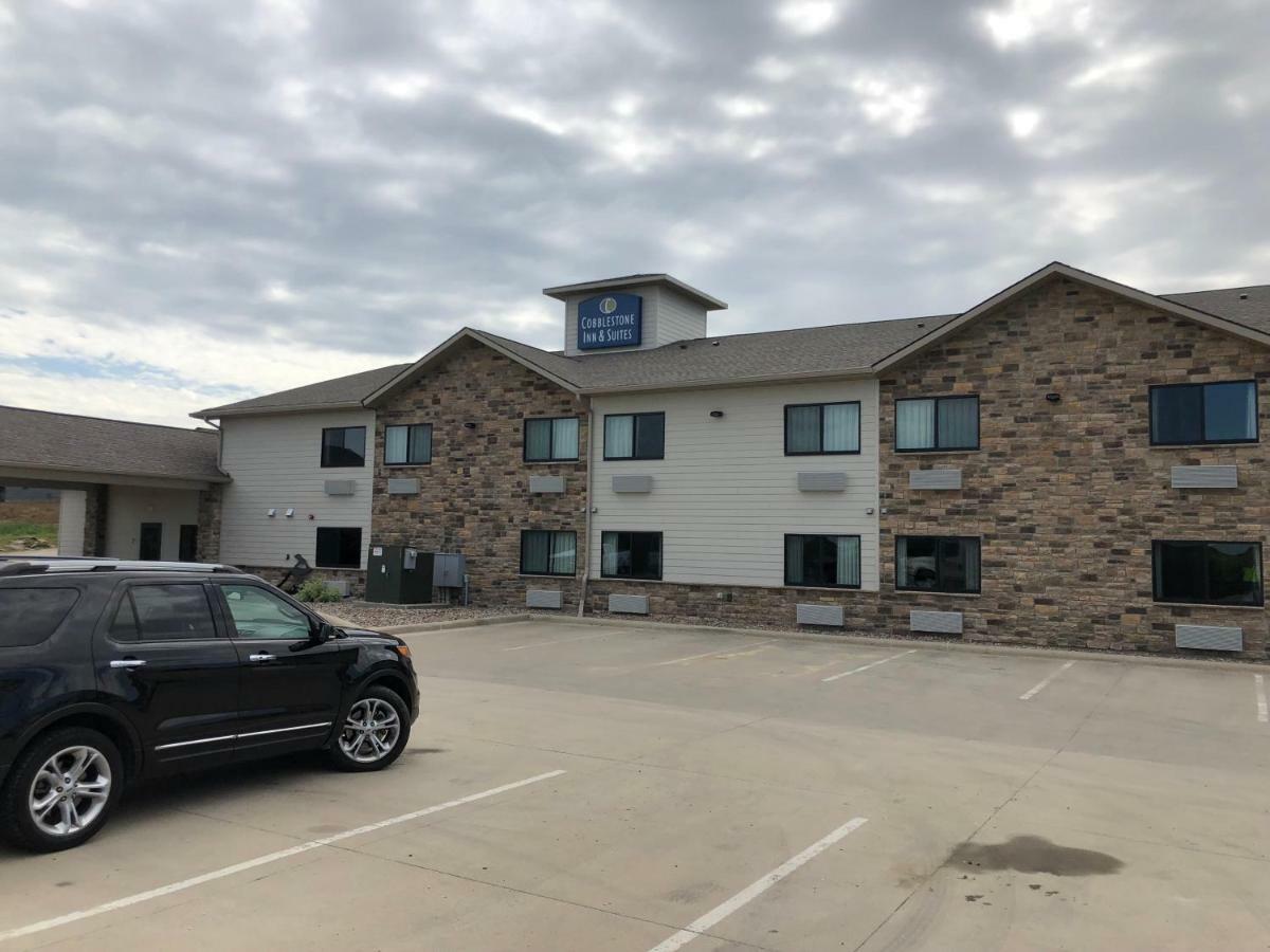 Cobblestone Inn & Suites - Denison | Oak Ridge Luaran gambar
