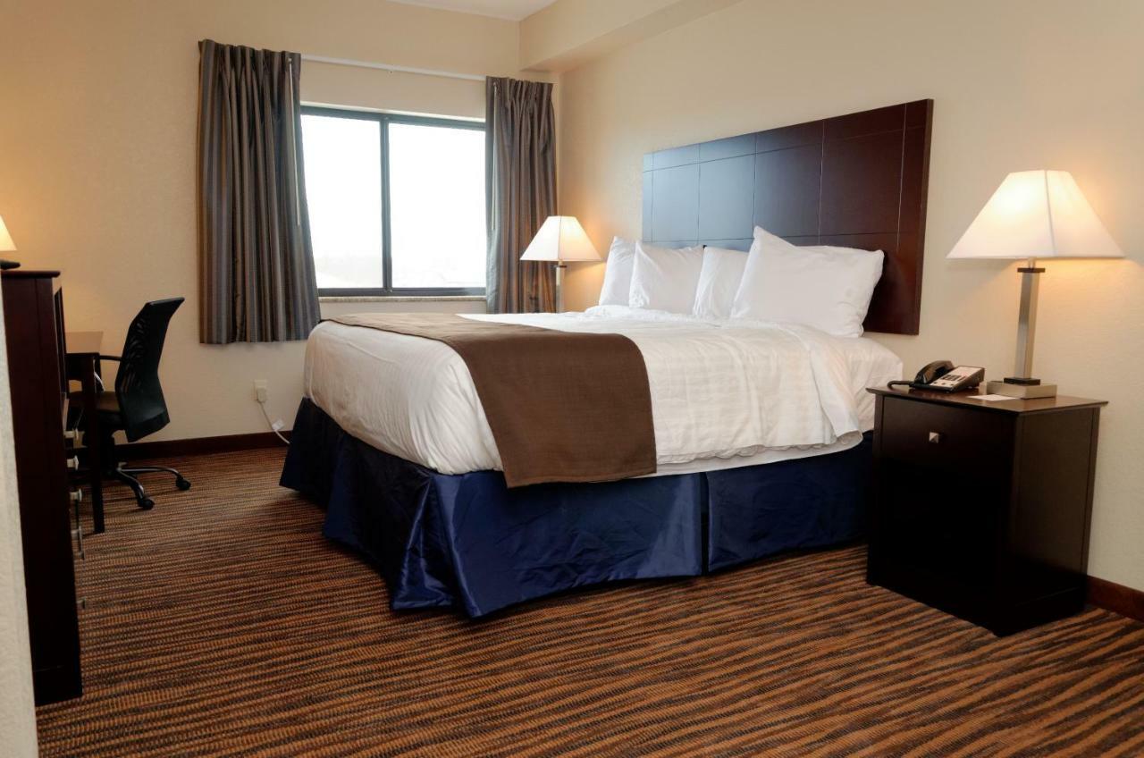 Cobblestone Inn & Suites - Denison | Oak Ridge Luaran gambar